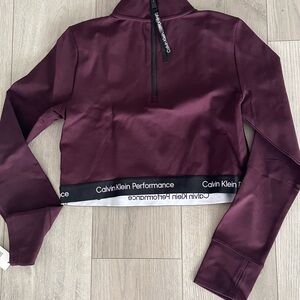 🌟NEW🌟Calvin Klein Performance Long Sleeve Fitted Crop Top